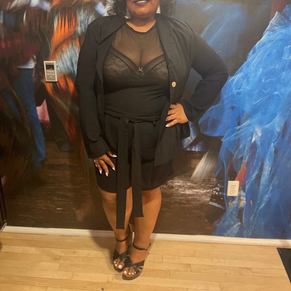 Two piece black blazer set - Picture 4 of 5